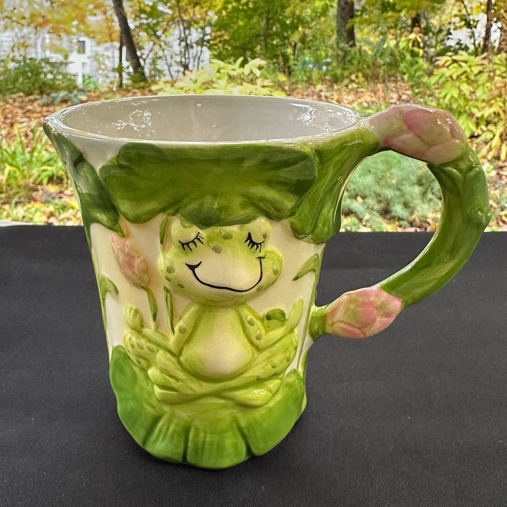 Pier 1 Imports Meditating Green Frog 3D Ceramic Mug